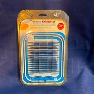 NWT Boye KnitMaster kit w/ 10 pairs of needles, 5 cables & more